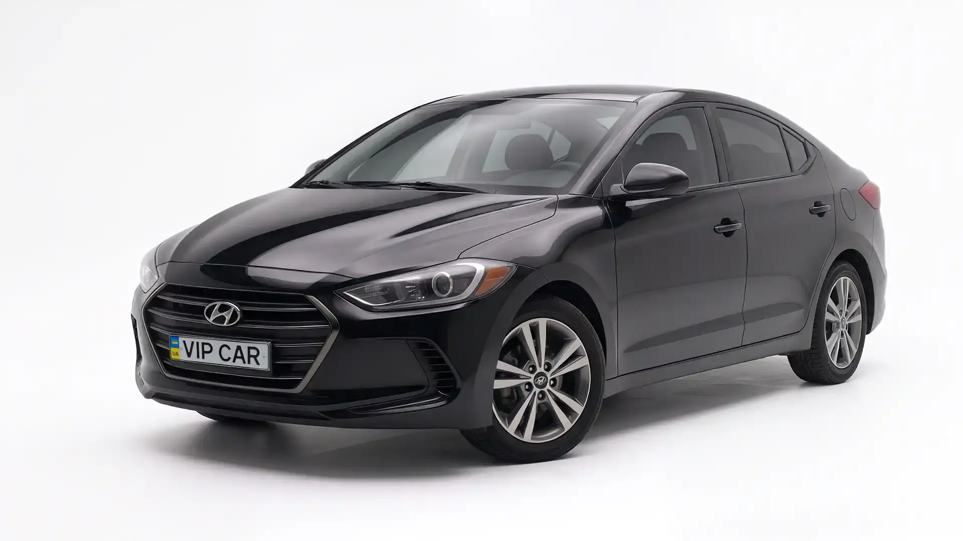 Hyundai Elantra 2016 черный